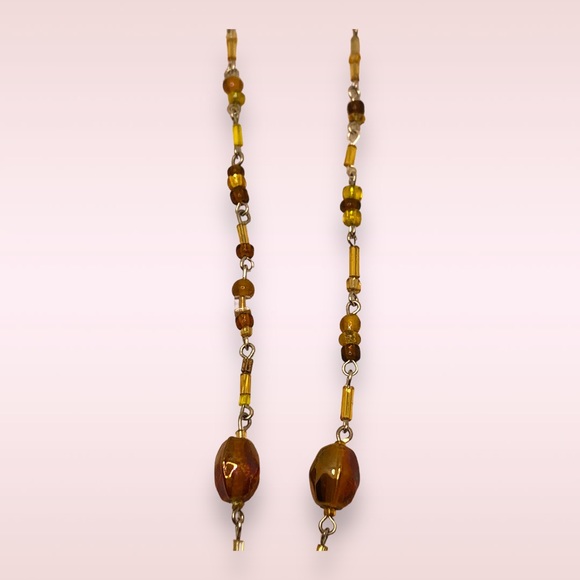 Handmade glass earring and necklace set - Picture 7 of 8